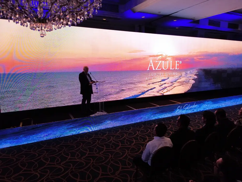 Pantalla LED y video wall de Memories Sound Live en un evento en El Salvador 1